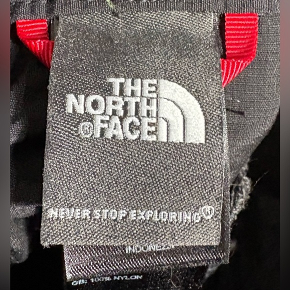 The North Face Black Flat Front Shorts Lightweight Athletic Wear size 10 - Picture 4 of 5